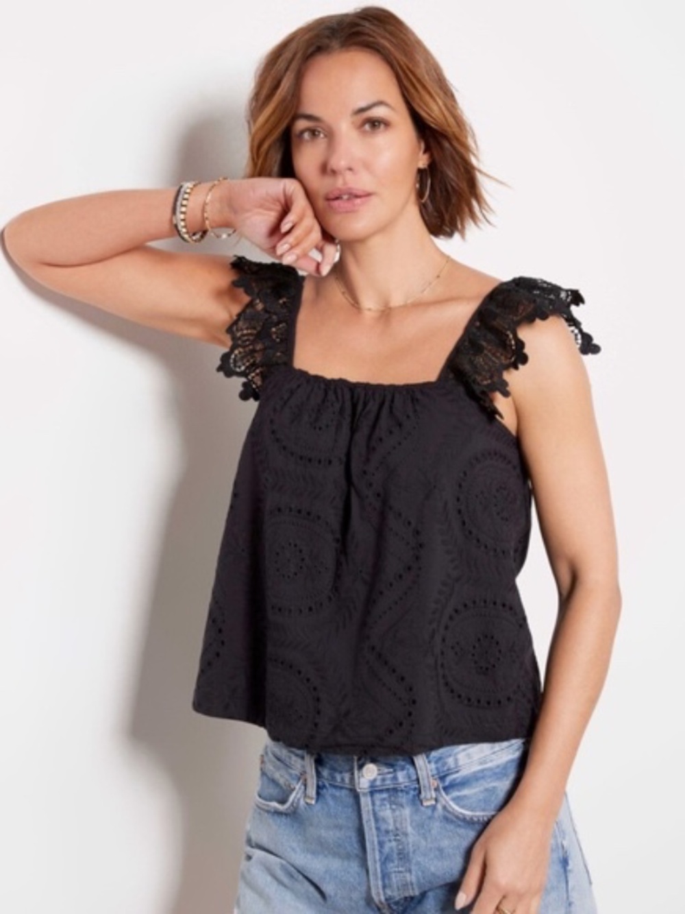 NWT SZ S Evereve Dena Black Floral Eyelet Tank